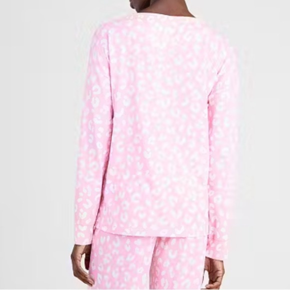 Kate Spade Bold Leopard PJ top in pink | size Large - Picture 8 of 8